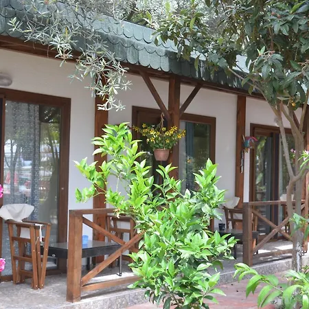 Lagoon Boutique